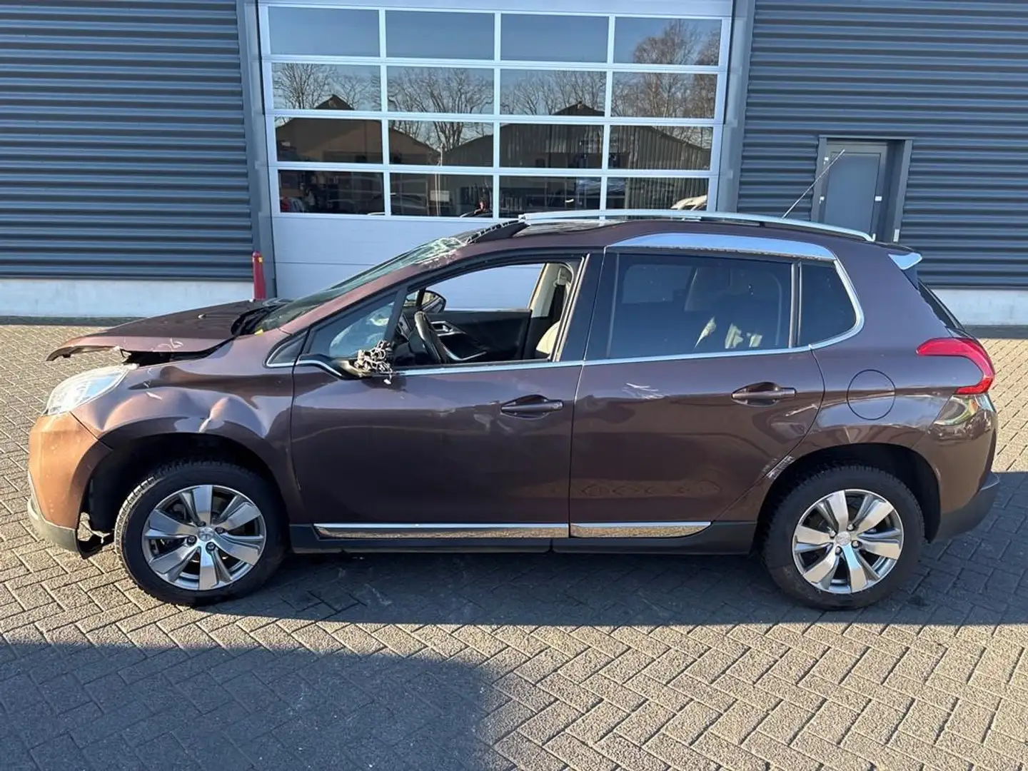 Peugeot 2008 1.6 VTi Allure 1.6 VTI 16V MPV Benzine 1.598cc 88k Bruin - 2