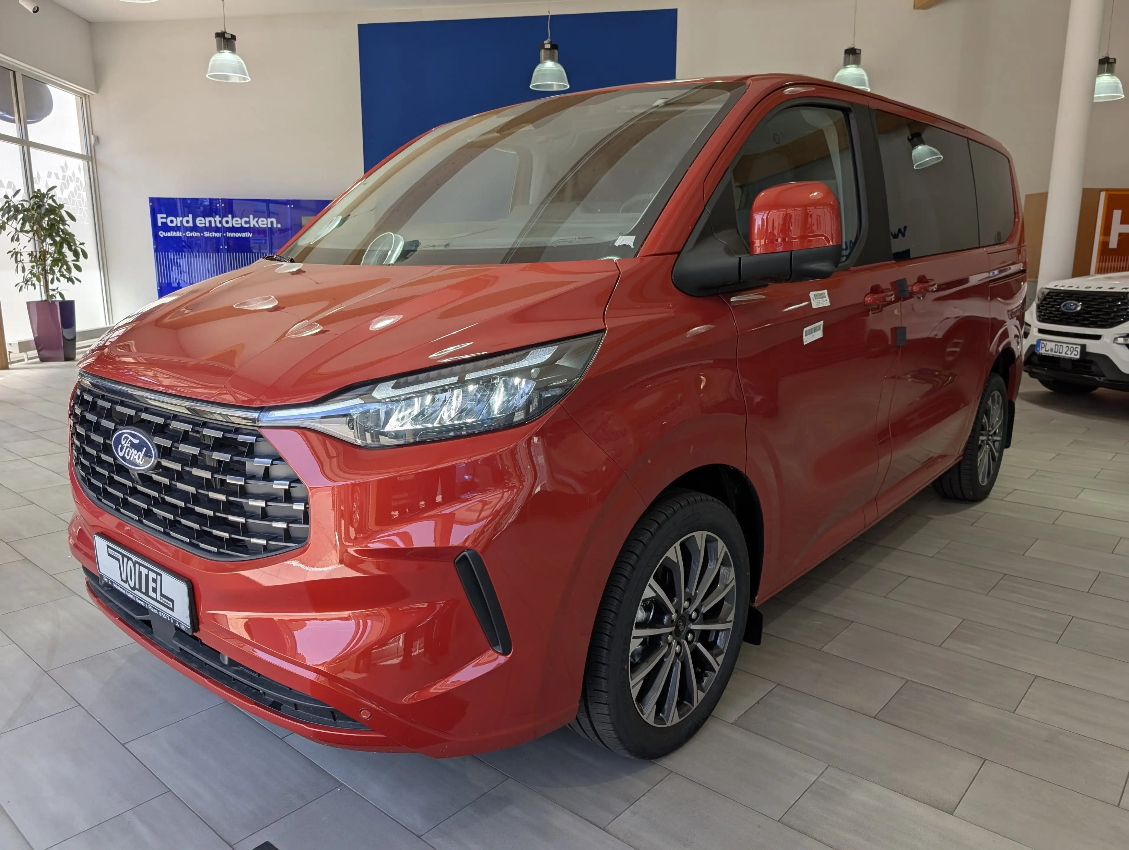 Ford Tourneo Custom 2.0 EcoBlue L1 Titanium