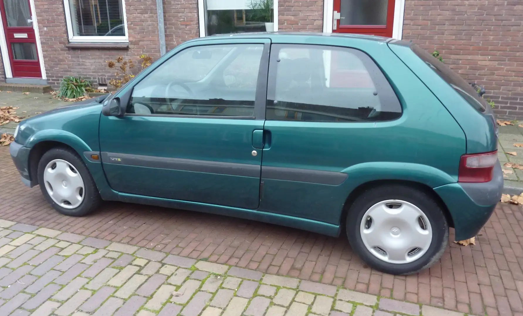 Citroen SAXO SAXO 1.4i Exclusive Grün - 1