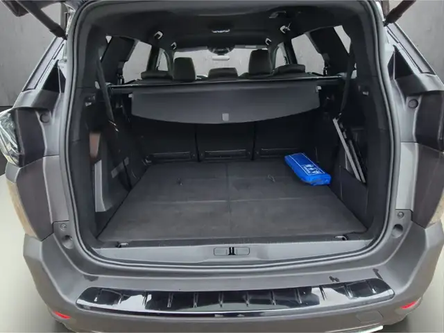 Peugeot 5008 view 7
