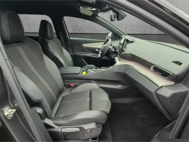 Peugeot 5008 view 13