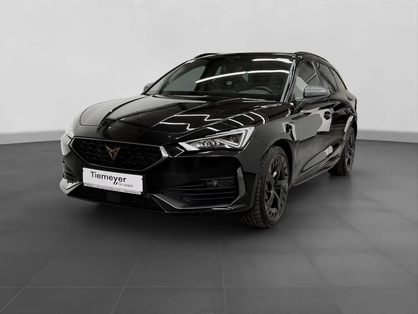 CUPRA Leon Sportstourer VZ eHybrid LM19 PANO LEDER S-S Schwarz - 2