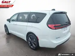 Chrysler Pacifica 2026