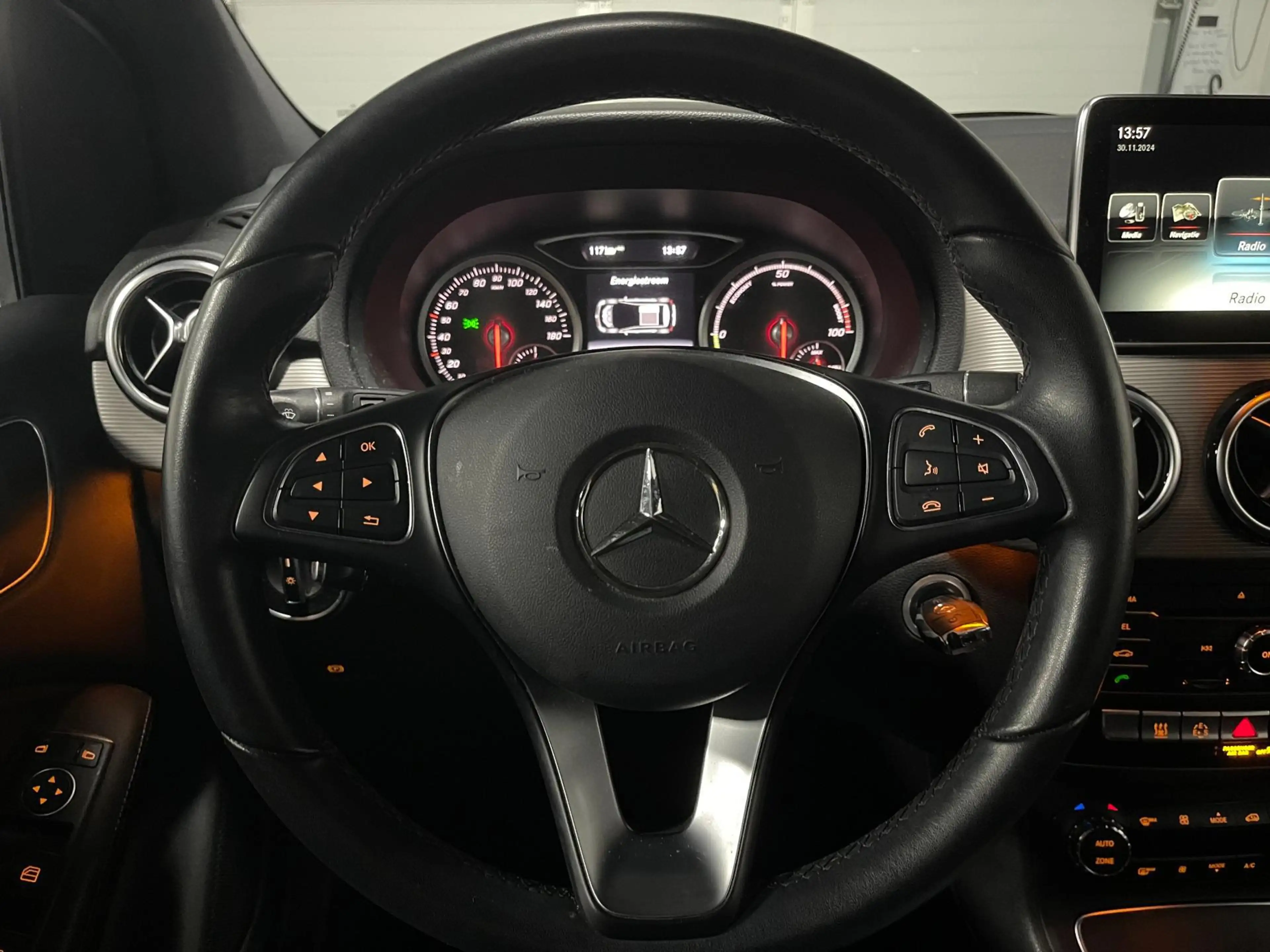 Mercedes-Benz B 250 e Lease Edition 28 kWh (SOH) 97% Navigatie NL Auto — photo 12