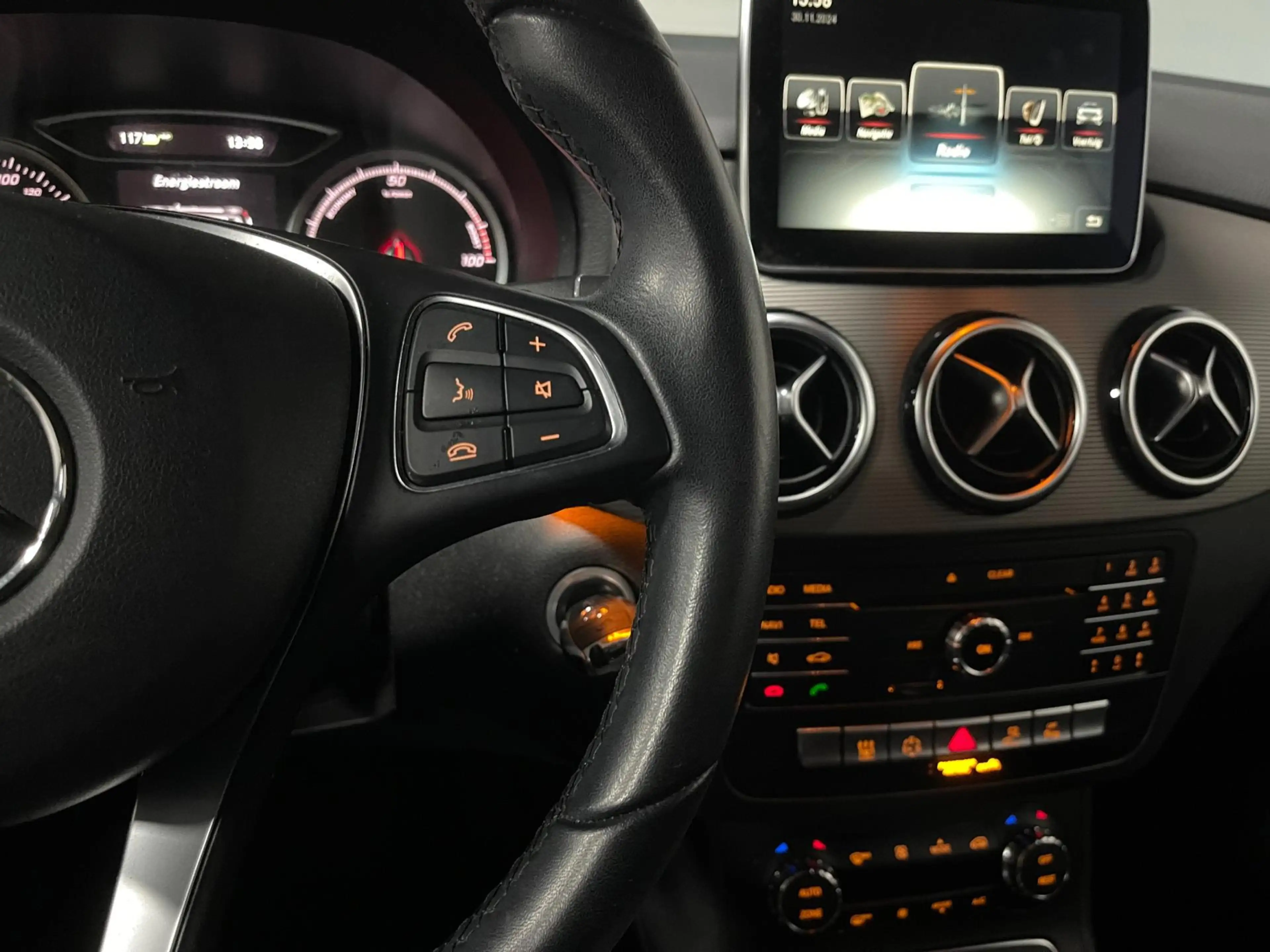 Mercedes-Benz B 250 e Lease Edition 28 kWh (SOH) 97% Navigatie NL Auto — photo 14