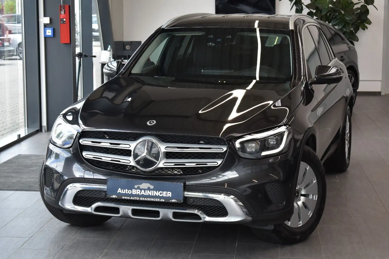 Mercedes-Benz GLC 220 d 4Matic 9G-tronic LED~HUD~Distronic~AHK Schwarz - 1