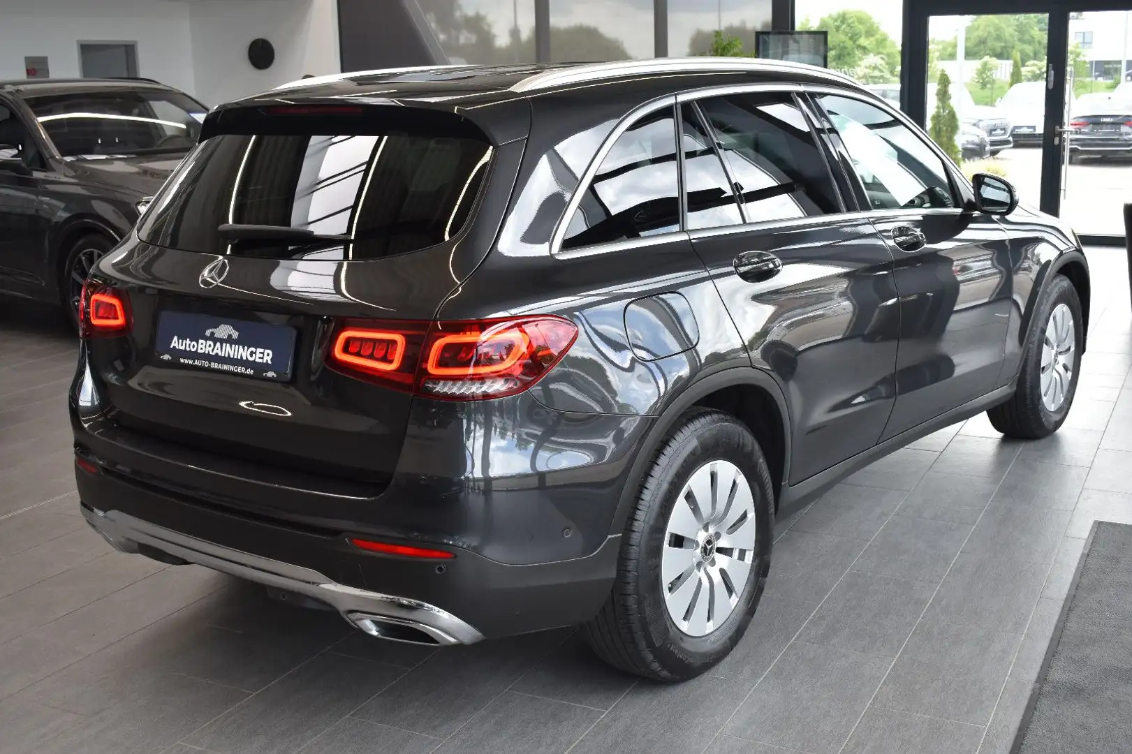Mercedes-Benz GLC 220 d 4Matic 9G-tronic LED~HUD~Distronic~AHK Schwarz - 2