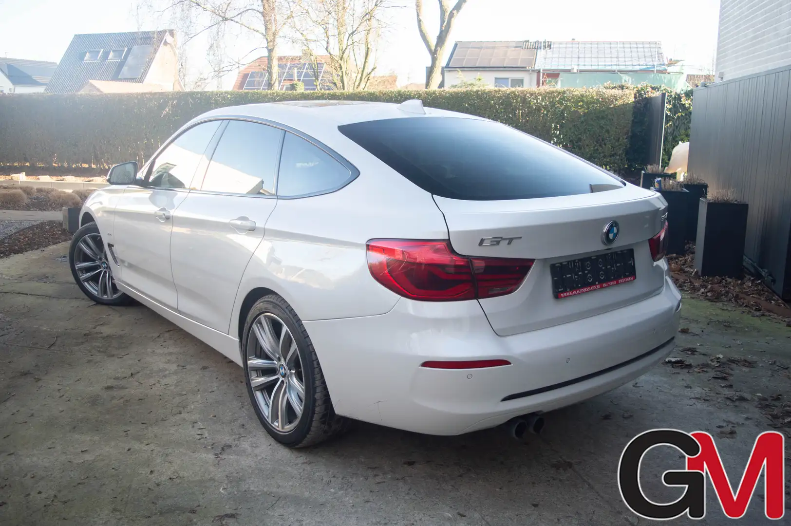 BMW 320 320i GT Aut. Sport Line Blanc - 2