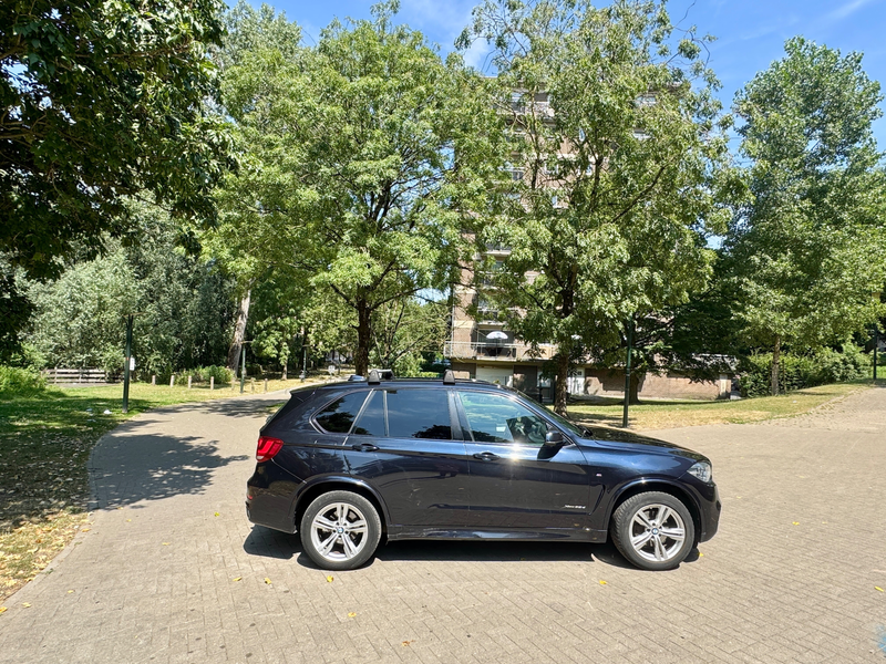 BMW X5 X5 2.0 dA xDrive25 Pack M Sport 7 Places — photo 5