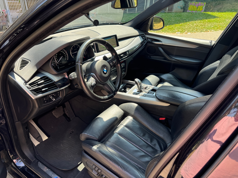 BMW X5 X5 2.0 dA xDrive25 Pack M Sport 7 Places — photo 10