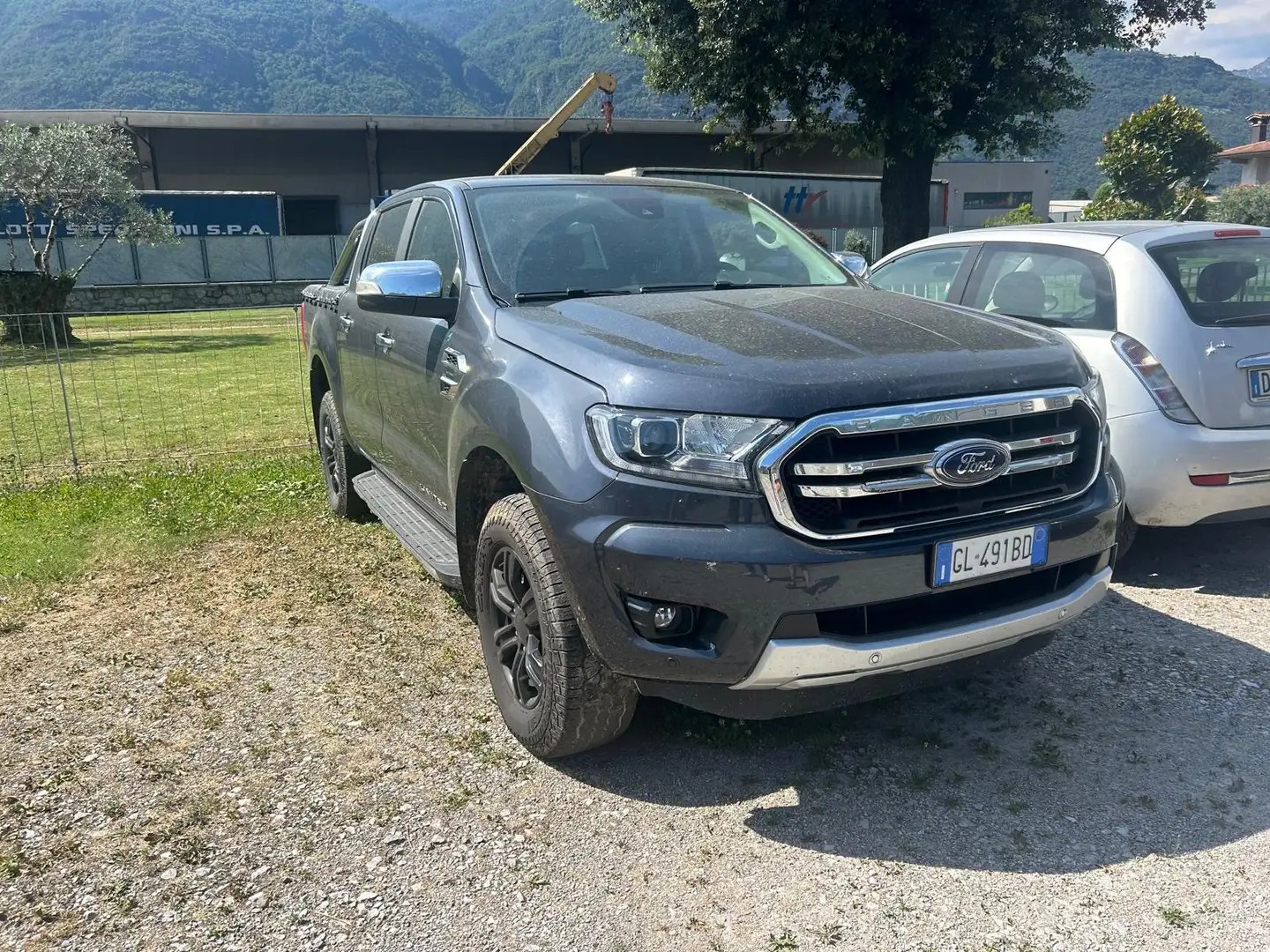 Ford Ranger Ranger 3.2 tdci double cab Limited 200cv auto Noir - 1