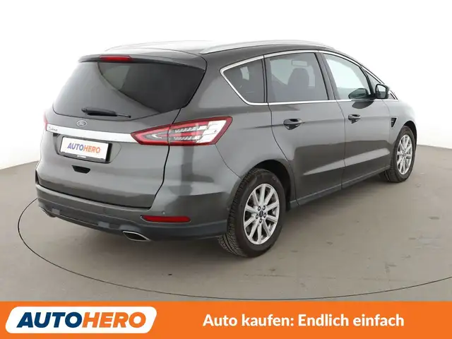 Ford S-Max view 6