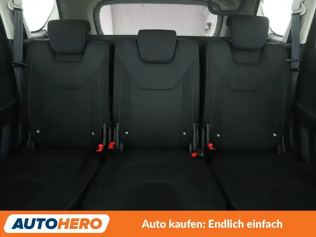 Ford S-Max view 15