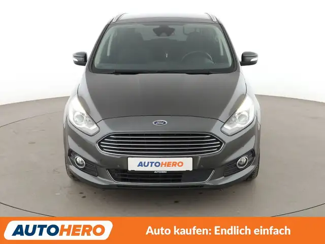 Ford S-Max view 9