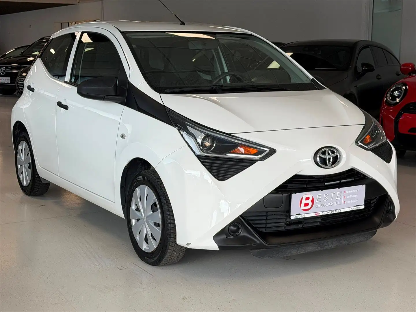 Toyota Aygo 1,0 VVT-i X-young-Paket Weiß - 1