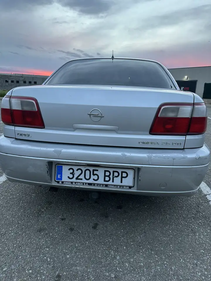 Opel Omega 2.5DTI Elegance, foto 7