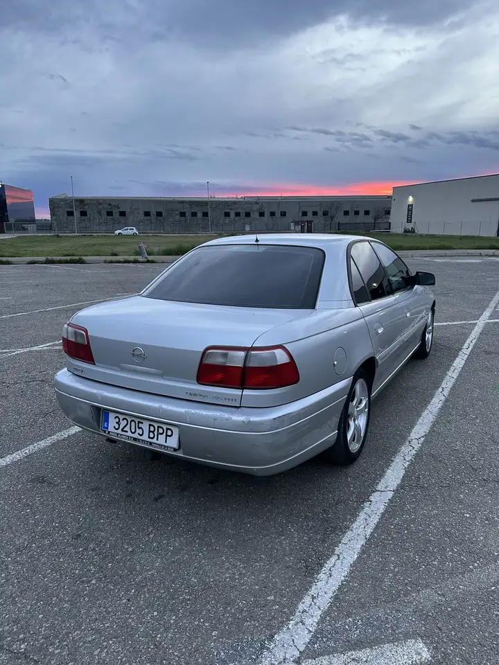 Opel Omega 2.5DTI Elegance, foto 6