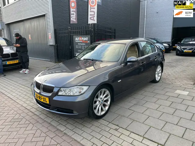 BMW 325 3-serie 325i Dynamic Executive Trekhaak Airco Navi