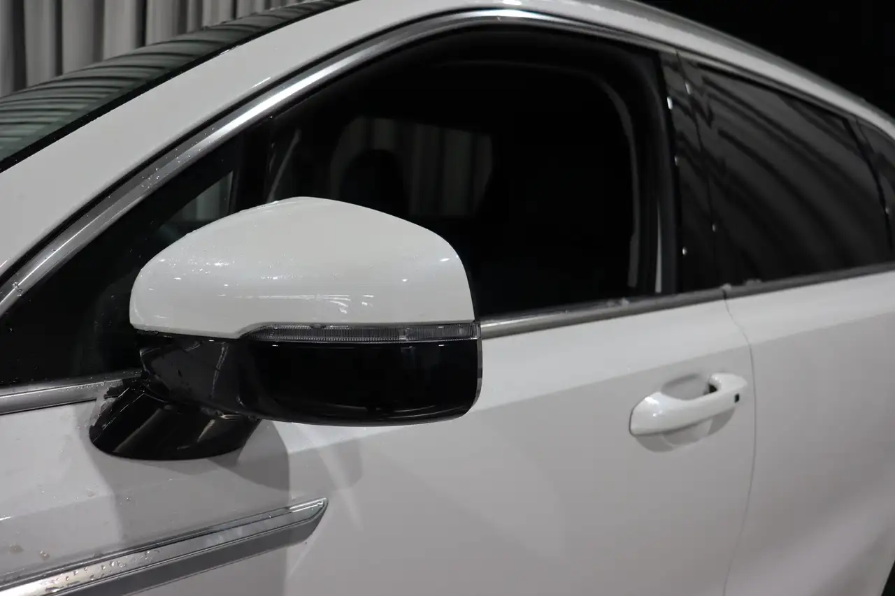 Kia Sorento снимка Kia Sorento