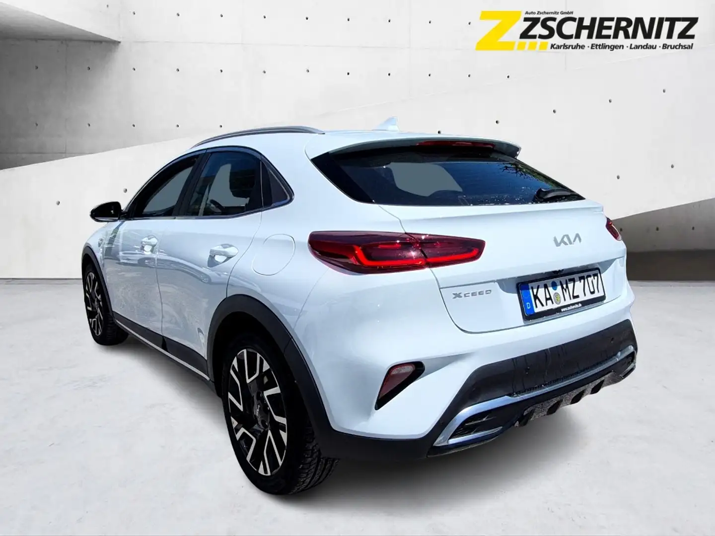 Kia XCeed 1.5T DCT VISION *inkl. Komfort-Paket* Wit - 2