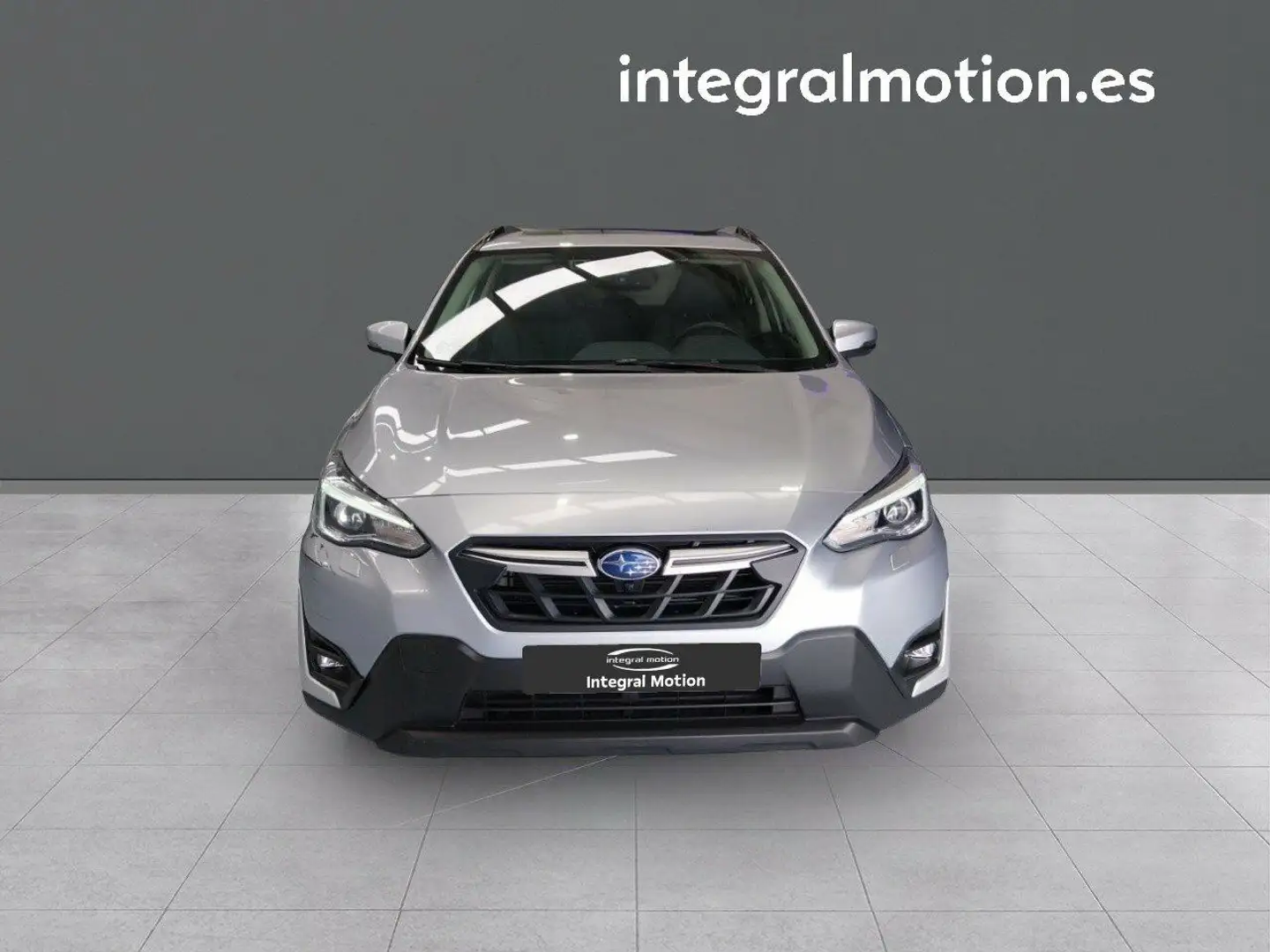 Subaru XV 2.0i Hybrid CVT Executive Plus Gris - 2