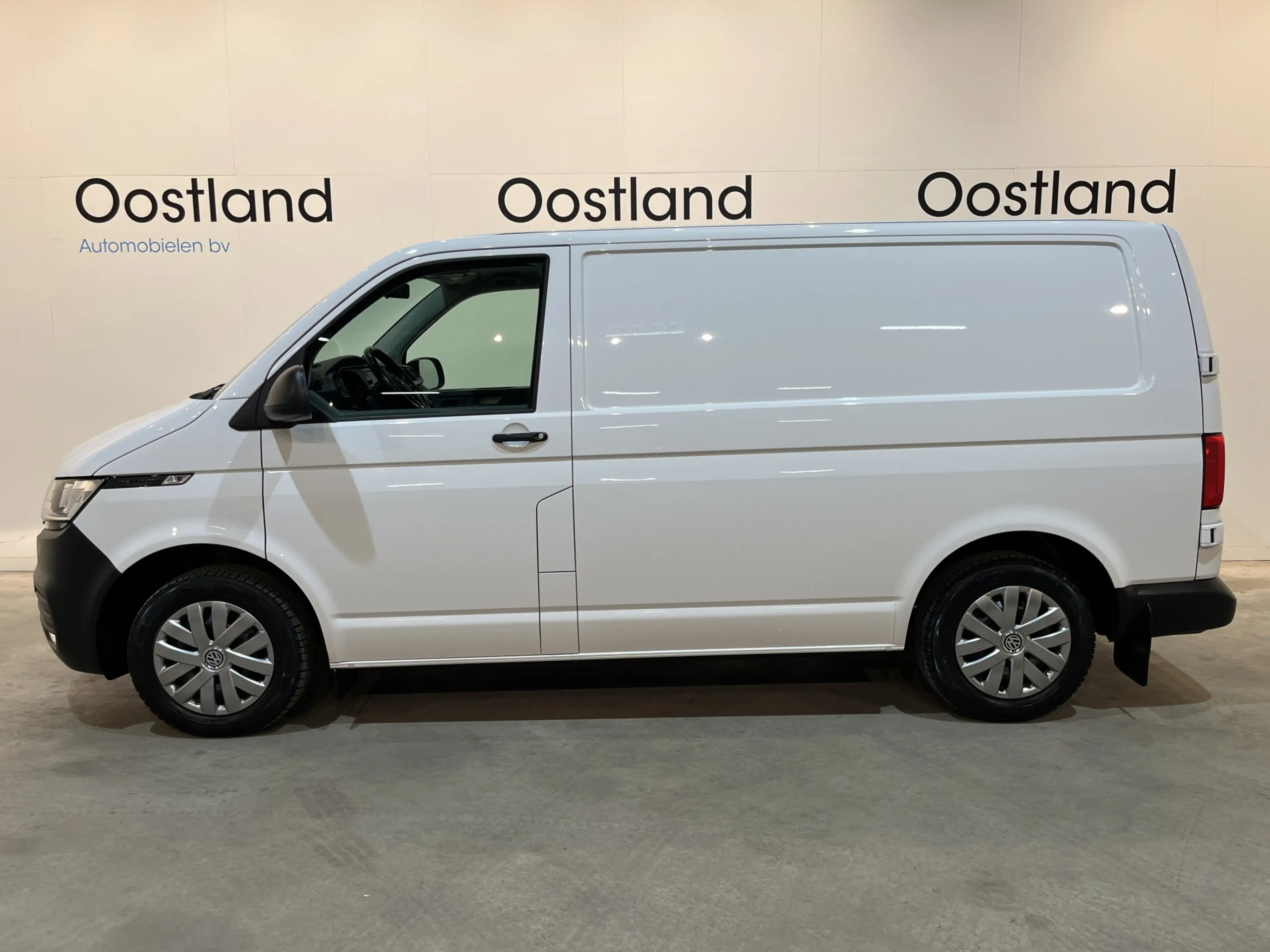 Volkswagen T6.1 Transporter 2.0 TDI L1H1 150 PK Servicebus / Sortimo Inrichtin — photo 5