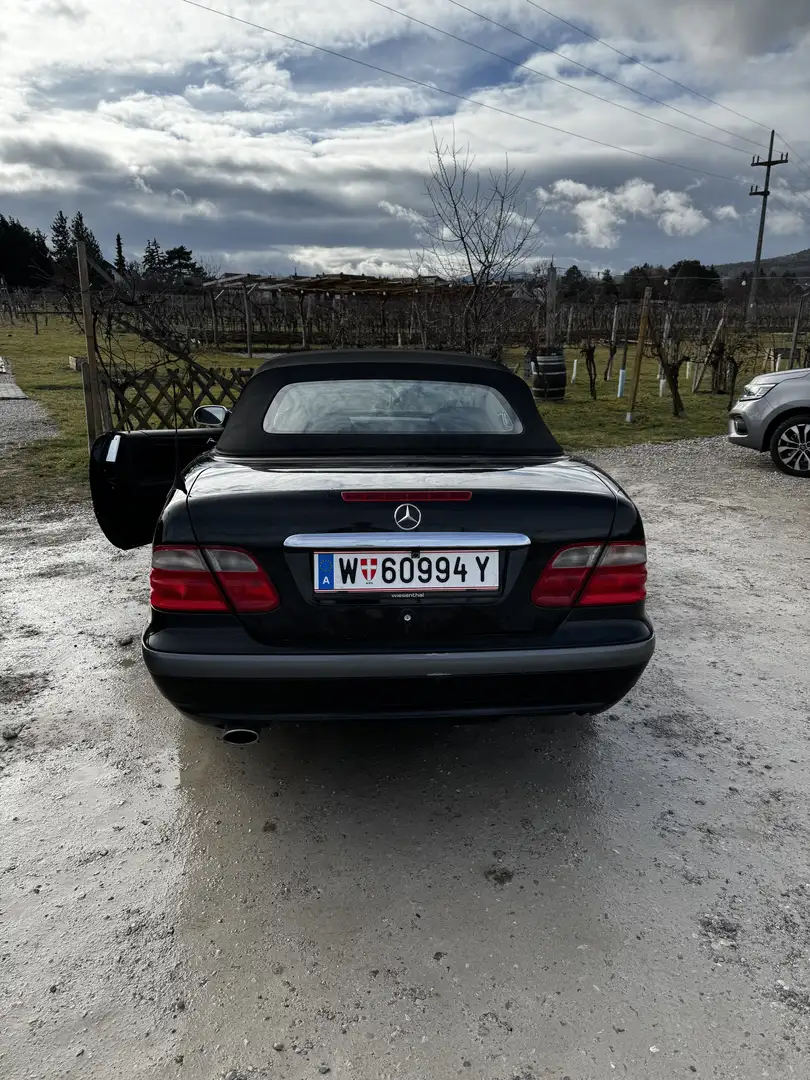 Mercedes-Benz CLK 320 Cabrio Elegance Aut. - 2
