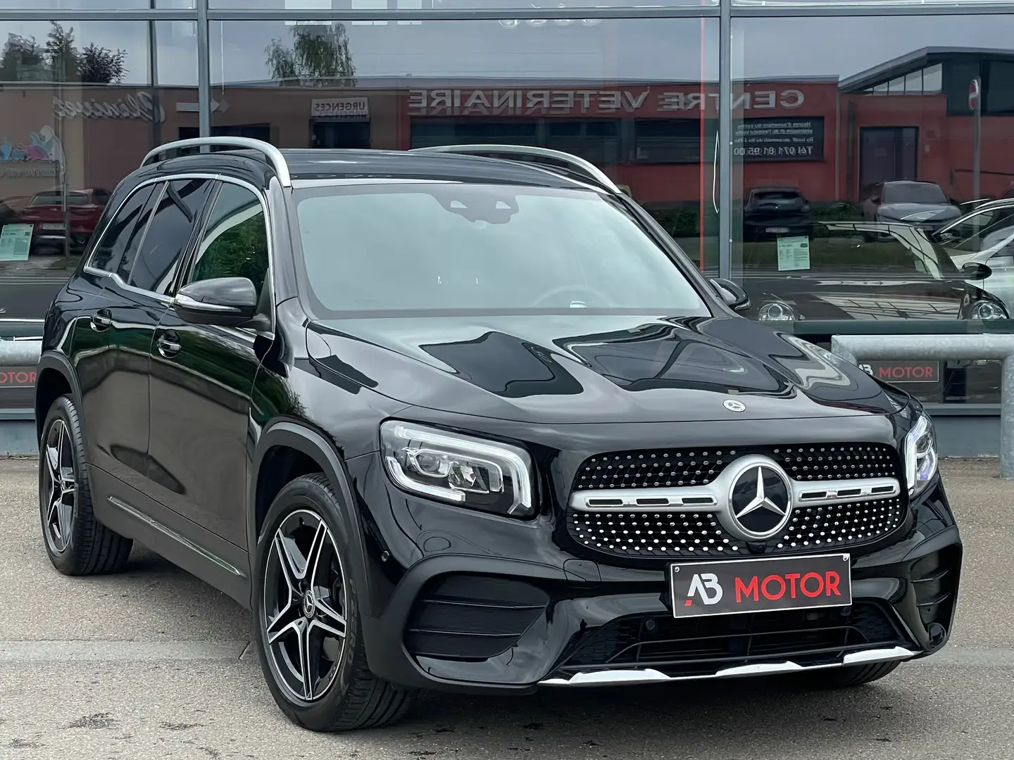 Mercedes-Benz GLB 200 PACK AMG 7 PLACES CAMERA COCKPIT ATT.REM. JA18 Noir - 1