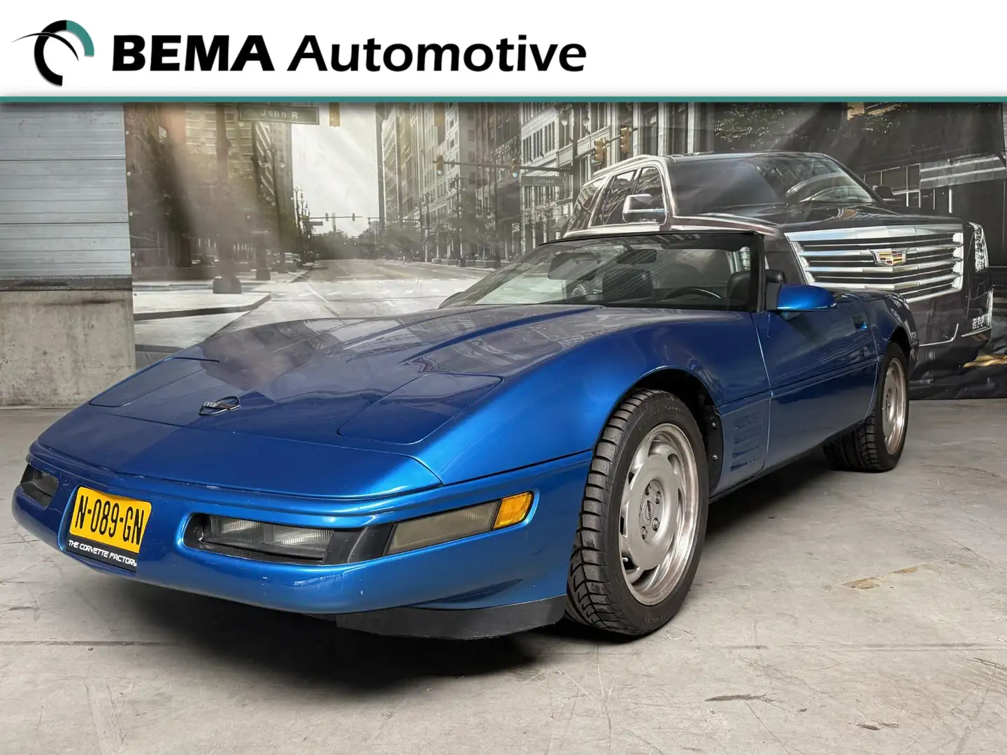 Chevrolet Corvette USA 5.7 Convertible Blauw - 1