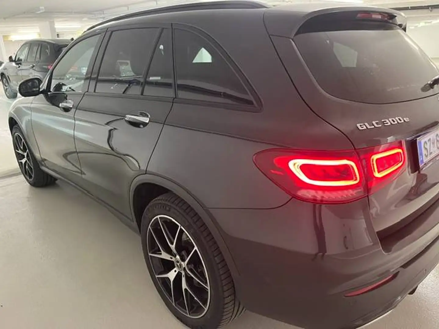 Mercedes-Benz GLC 300 GLC 300 4MATIC Aut. Grau - 2