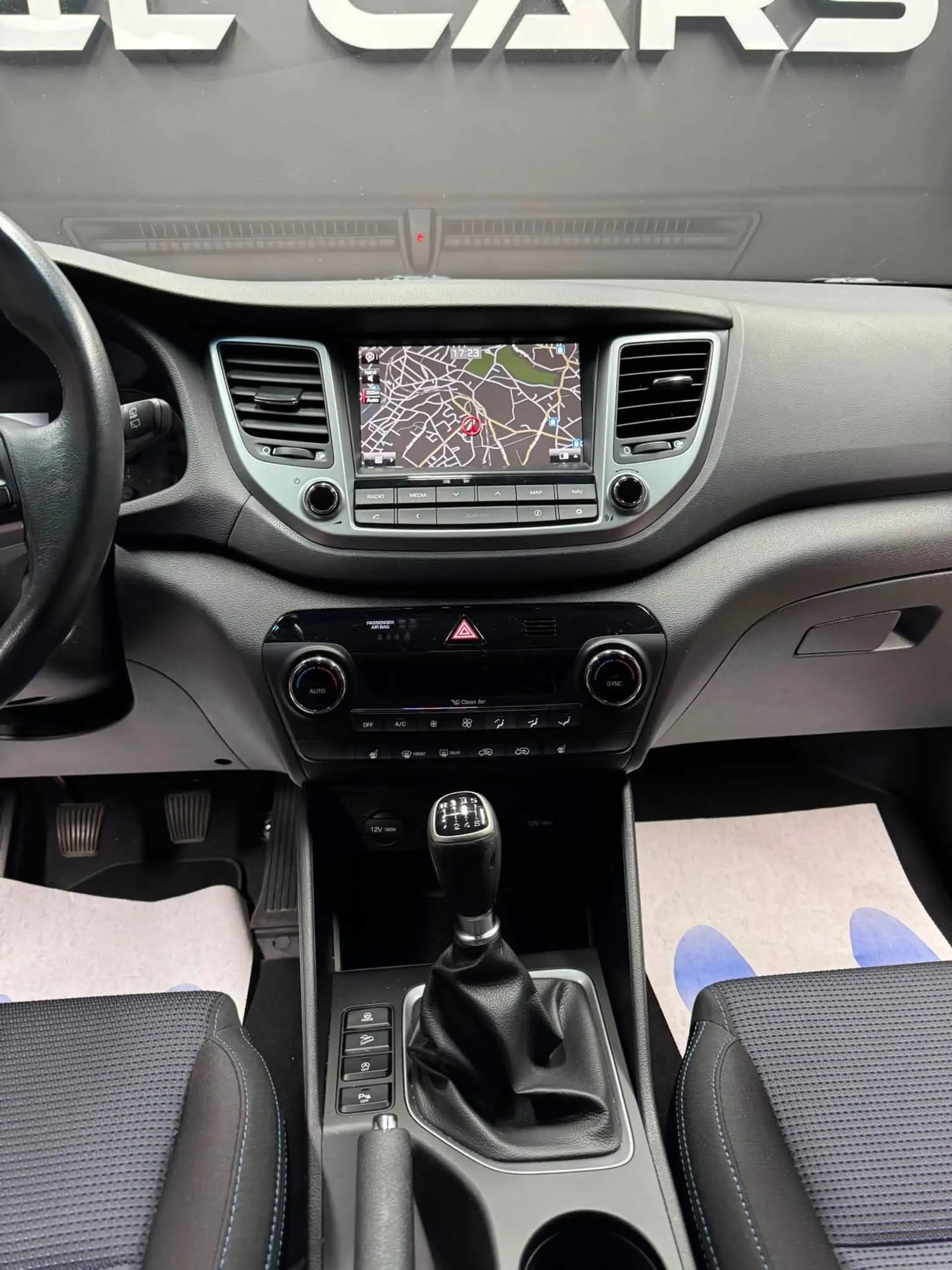 Hyundai TUCSON Tucson 1.7 CRDi **12 mois de garantie** — photo 14