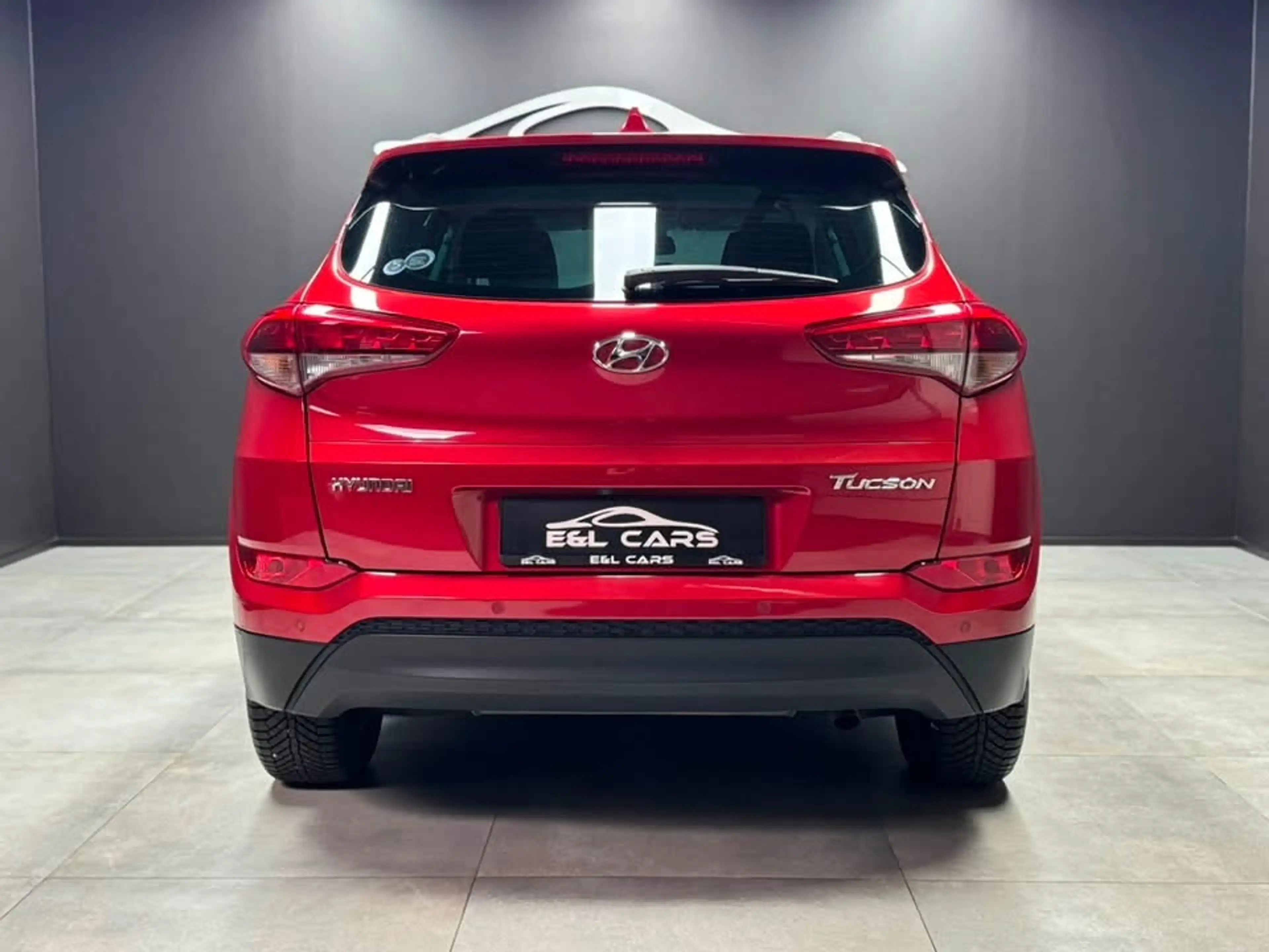 Hyundai TUCSON Tucson 1.7 CRDi **12 mois de garantie** — photo 5