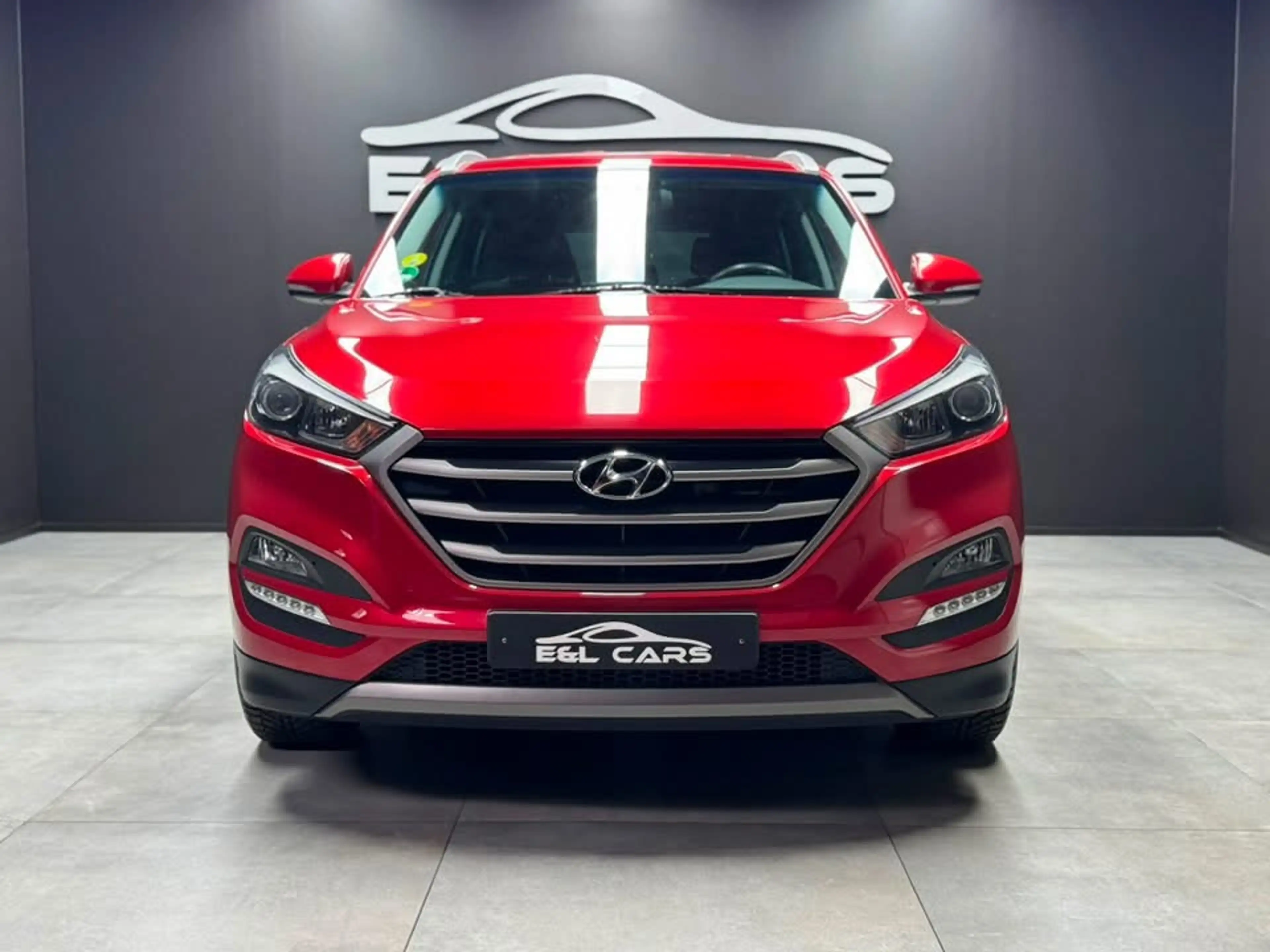 Hyundai TUCSON Tucson 1.7 CRDi **12 mois de garantie** — photo 2