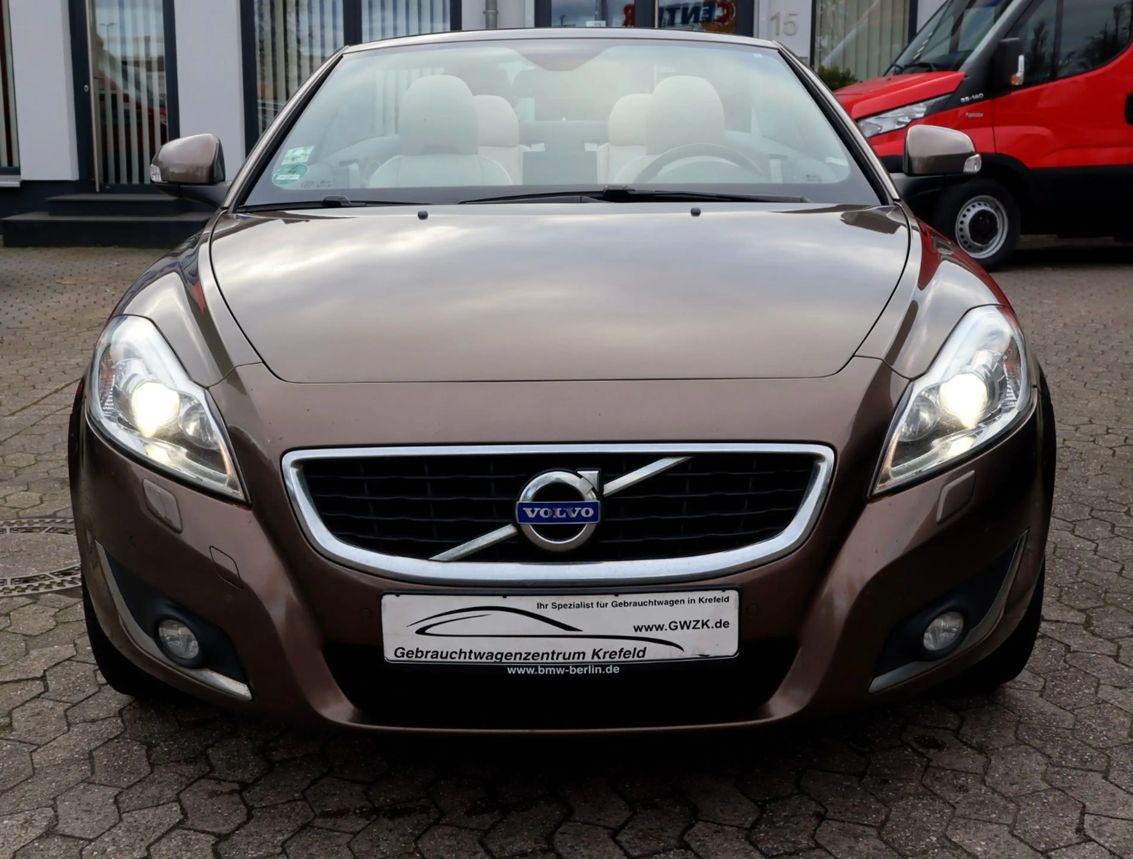 Volvo C70 Cabriolet D4/Navi/SHZ/PDC/Hard-Top — photo 2