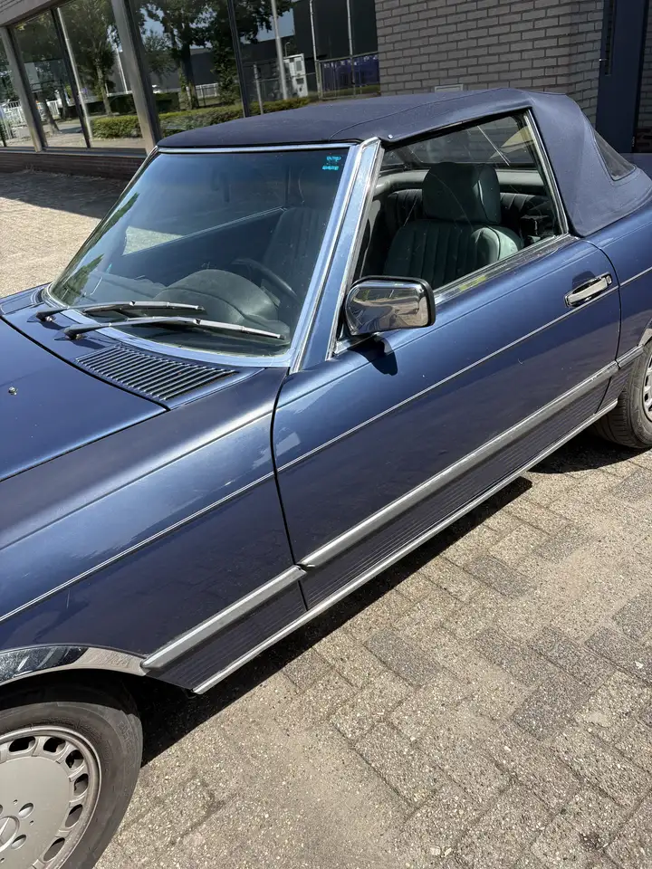 Mercedes-Benz SL 560, foto 10