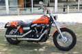 Harley-Davidson Dyna Street Bob FXDB Street Bob Oranje - thumbnail 1