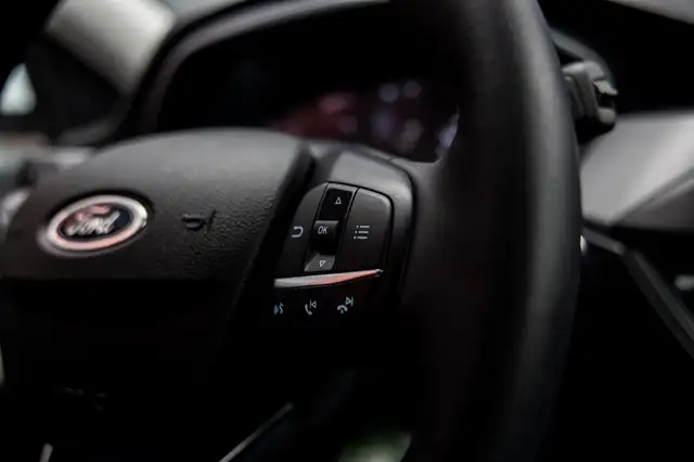 Ford Focus view 20