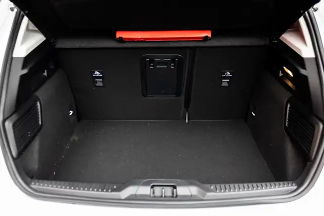 Ford Focus view 11
