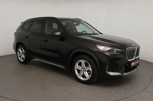 BMW X1 sDrive 18i xLine|PANO|AHK|Sportsitze|ad.LED