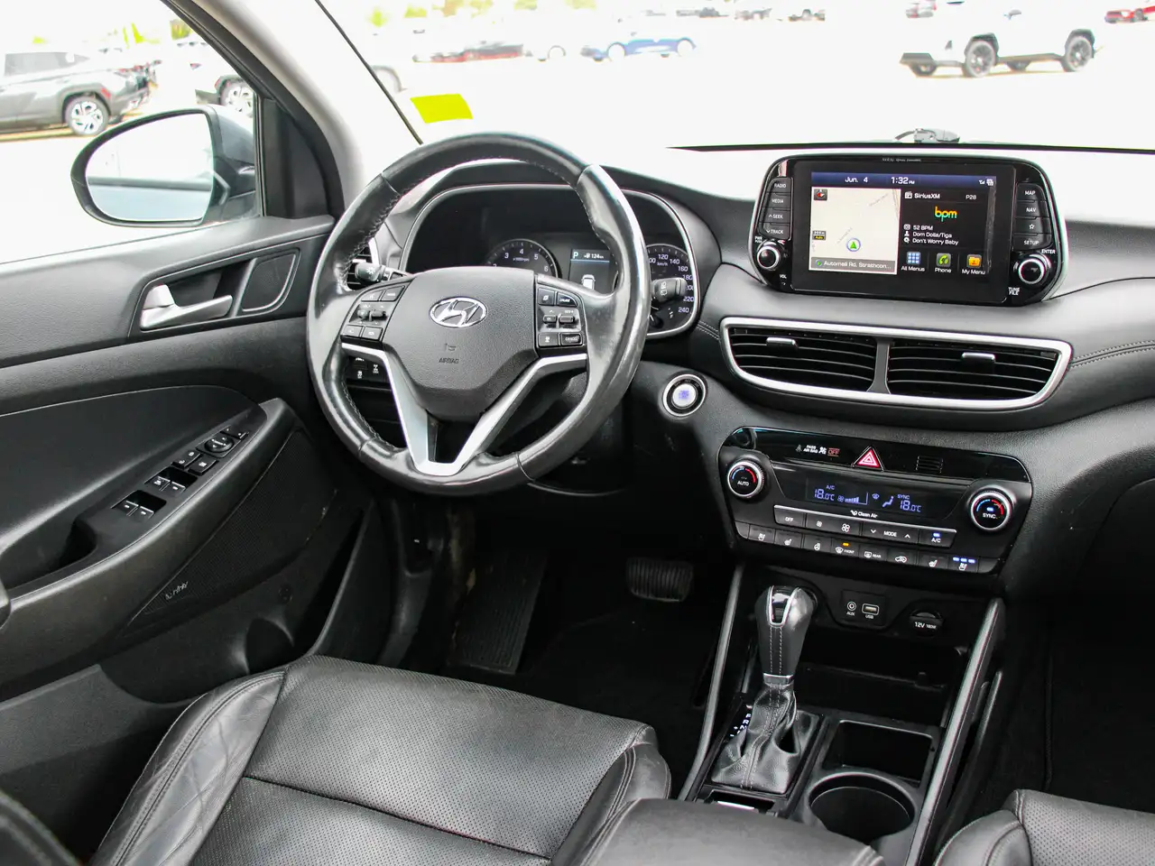Hyundai TUCSON снимка Hyundai TUCSON