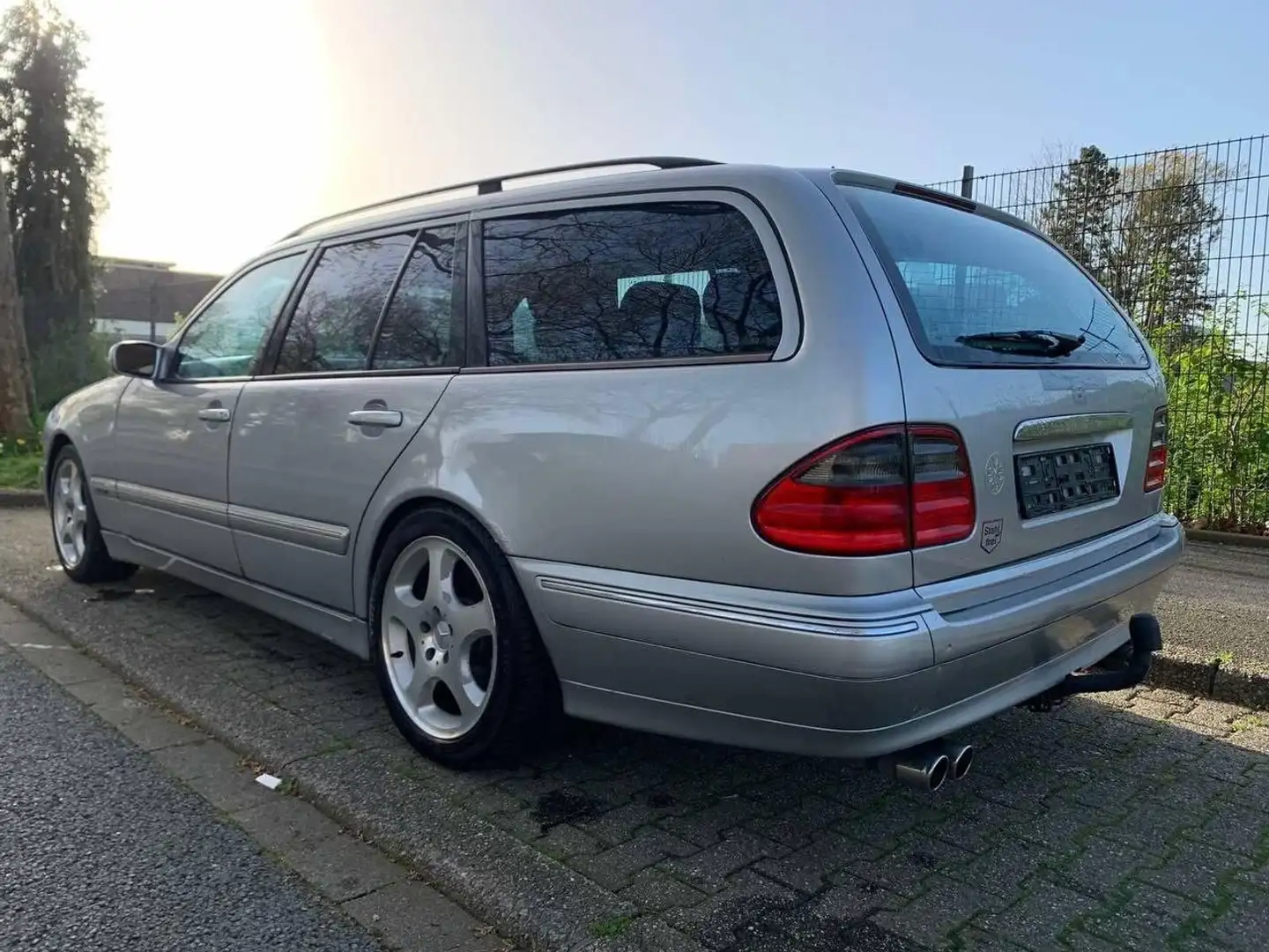 Mercedes-Benz 280 Silber - 2