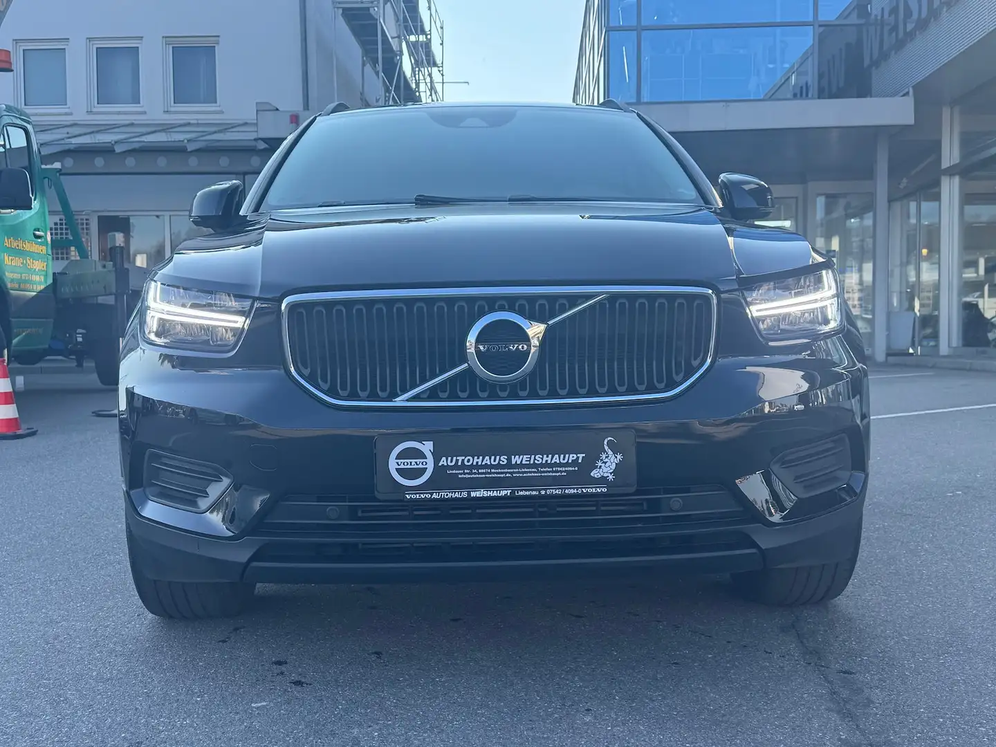 Volvo XC40 D3*Navi*RFK*LM*Seitenscheiben abgedunkelt* Noir - 2