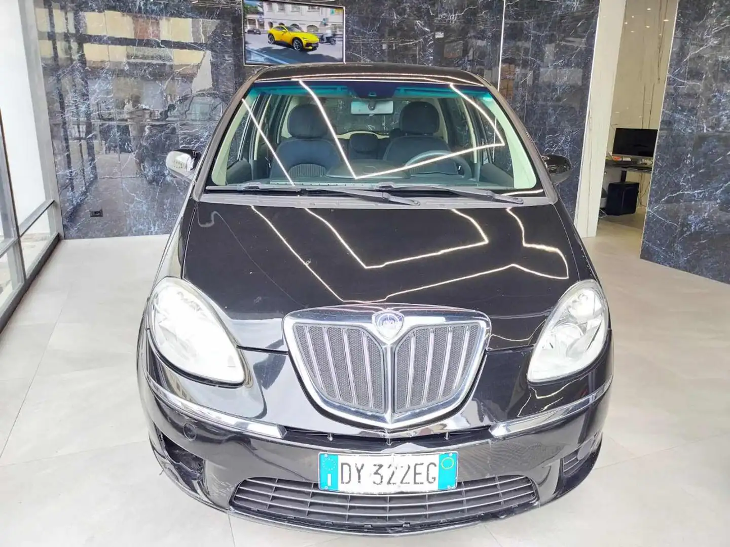 Lancia MUSA 1.4 Argento Ecochic GPL Nero - 1
