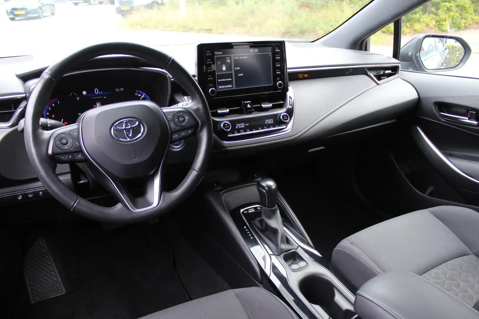 Toyota Corolla Touring Sports 1.8 Hybrid Active Plus | Rijklaar | Negro - 2