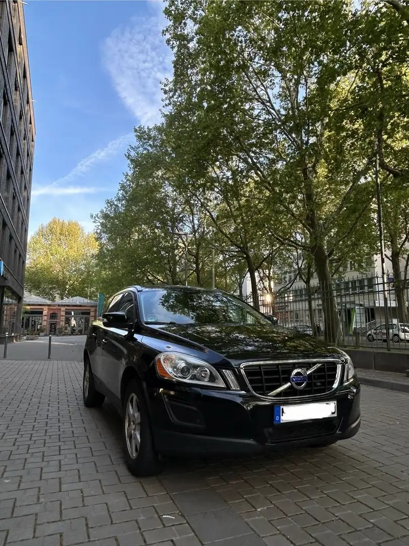 Volvo XC60 Summum AWD Noir - 2