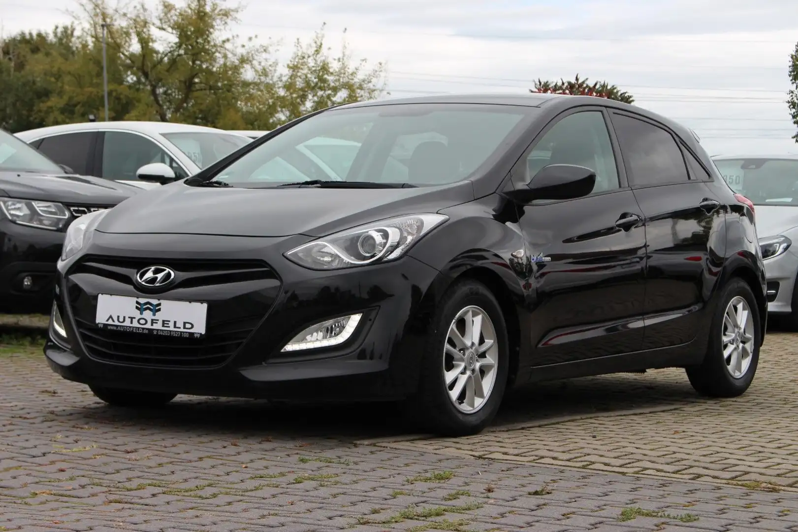 Hyundai i30 1.6/SHEFT/BT/KLIMA/LED/PDC/ Noir - 1