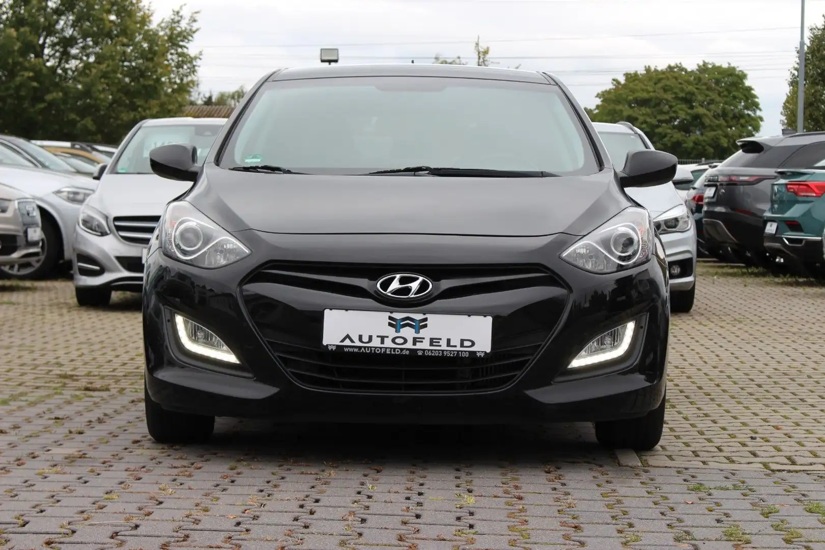 Hyundai i30 1.6/SHEFT/BT/KLIMA/LED/PDC/ Noir - 2