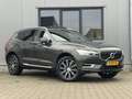 Volvo XC60 2.0 T8 Twin Engine AWD Inscription 407 PK | Luchtv Grau - thumbnail 2