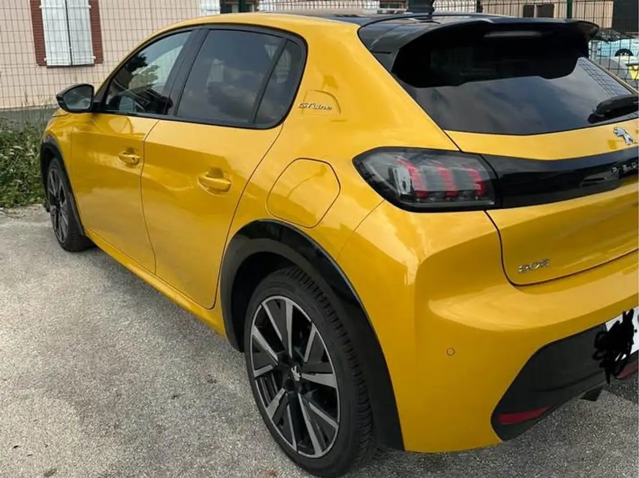 Peugeot 208 PureTech 130 S