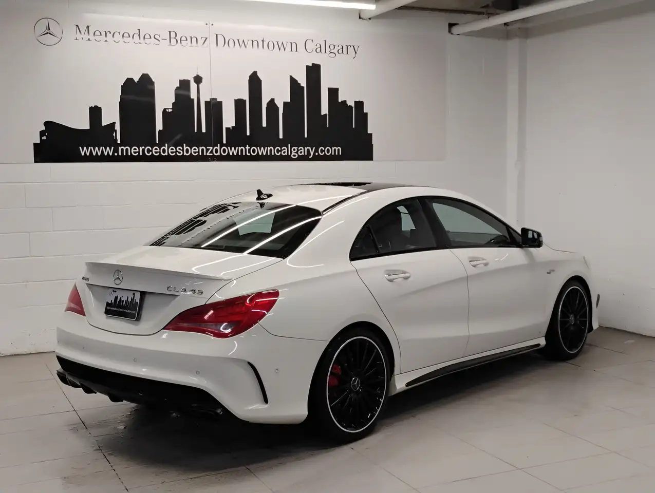 Mercedes-Benz CLA снимка Mercedes-Benz CLA